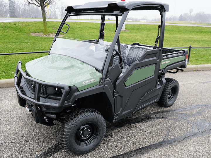 Spike JOHN DEERE GATOR 835/865 HALF WINDSHIELD - HC - Rugged Terrain