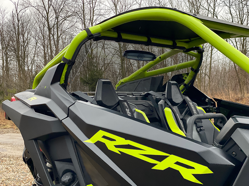 Spike POLARIS PRO-R Rear Tinted/Vented Windshield-GP