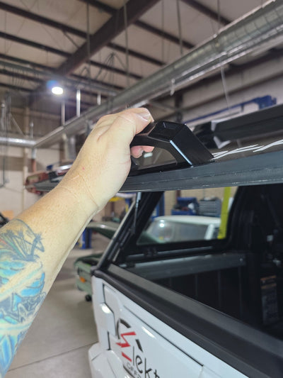 Elektric Offroad Rear Glass Handle (Anodized Black) for 2024+ Polaris Xpedition - Rugged Terrain